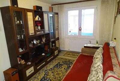 De vanzare garsoniera in Astra cu balcon mare