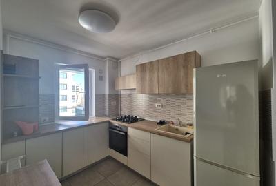 Apartament cu 2 camere decomandat, mobilat în Tractorul - 6