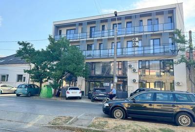 Spațiu comercial, de 210 mp, în Central - 12