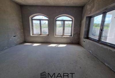 Casă cu 5 camere cu Canalizare în Șura Mică - 1