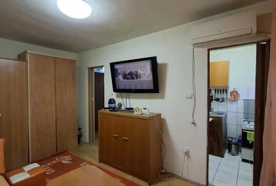 Proprietar vand apartament confort 2 calea Buzia?ului