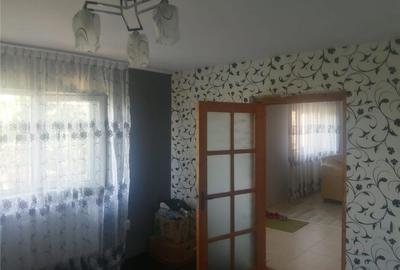 Casă cu 6 camere cu Teren 1000 Mp în Schela - 2