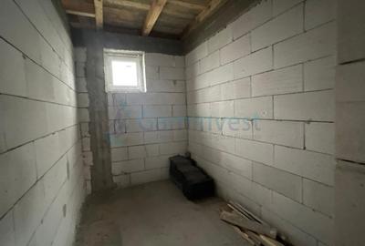 Casă individuală cu 4 camere cu Canalizare în Nojorid - 6