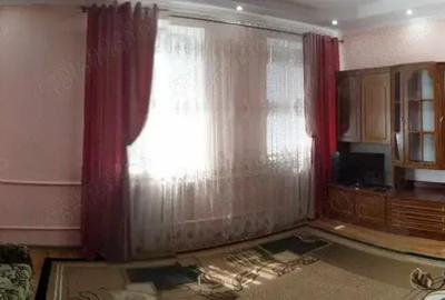 Apartament cu 2 camere decomandat în Steaua