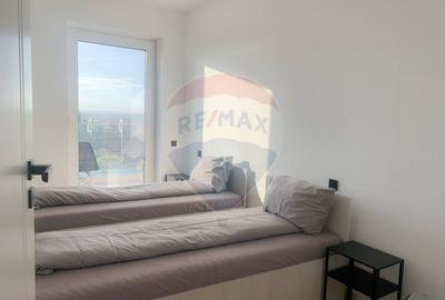 Apartament 5 camere de inchiriat in Complexul Rezidential Luceafarul Apartament 5 camere de inchiriat in Complexul Rezidential Luceafarul - 9