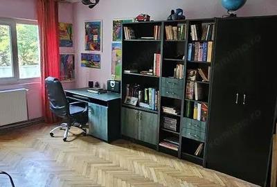 Vand apartament 4 camere etajul 1 zona Micro 4 Vand apartament 4 camere etajul 1 zona Micro 4 - 5