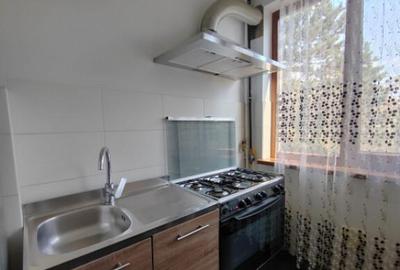 Apartament 3 camere, etajul 3/9, zona Nord- Spitalul Judetea Apartament 3 camere, etajul 3/9, zona Nord- Spitalul Judetea - 8