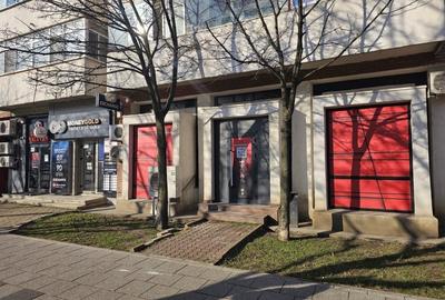 Spațiu comercial, de 300 mp, în Central - 9