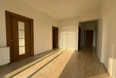 2 camere | Parcare Inclusa | Persoana Fizica
