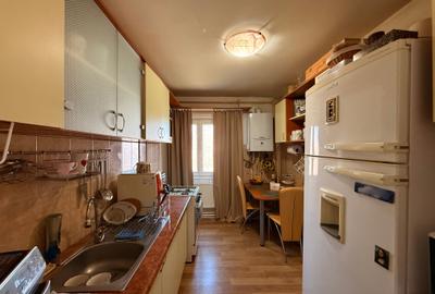 Comision 0% , Ap. 3 camere , decomandat , etaj 2/4 - Lipovei - 4