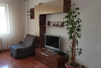 Apartament pentru inchiriere 3 Camere - CRANGASI-Loc Parcare