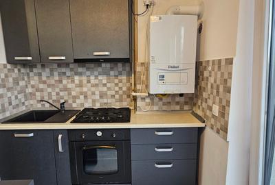 Apartament cu 3 camere de inchiriat zona Tractorul bloc nou - 20