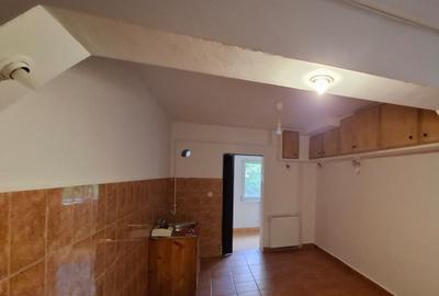 OCAZIE!!!  Lipovei – Apartament  3  Camere  – Parter Inalt - Garaj - 2 Boxe - 6