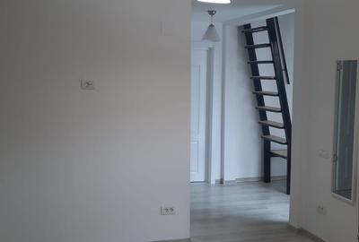 Casă cu 3 camere în Alexandriei - 1
