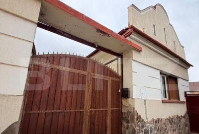 Casă cu 3 camere cu Teren 300 Mp în Cristian - 1