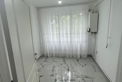 Apartament cu 3 camere decomandat în Alexandru cel Bun - 1