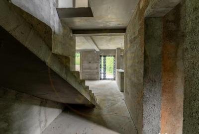 Casă cu 5 camere cu Garaj în Băbana - 3