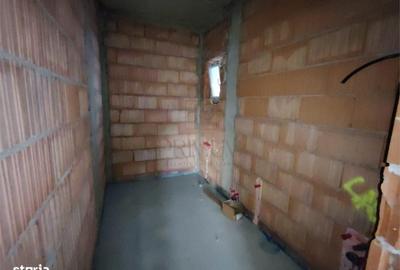 Casă cu 3 camere cu Teren 380 Mp în Central - 7