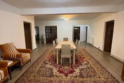 Casă cu Teren 1570 Mp în Central - 8