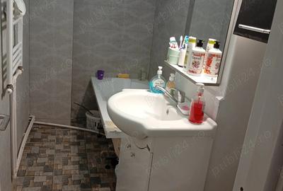 Apartament de vanzare 2 camera Bacau - 1