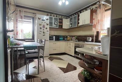 Casă cu 5 camere cu Teren 250 Mp în Berceni - 13