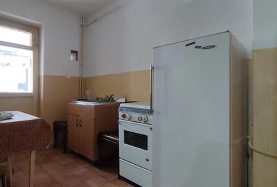 Apartament cu 2 camere decomandat în Negru Vodă - 6