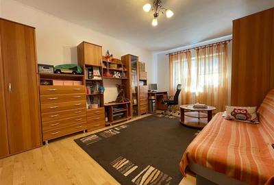 Apartament 3 camere de vanzare zona C5 Tulcea