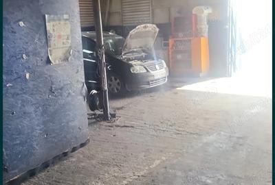 Spațiu comercial, de 500 mp, în 2 Mai - 3