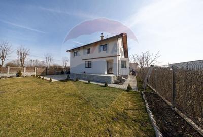 Casă cu 5 camere cu Teren 505 Mp în Hălchiu - 4