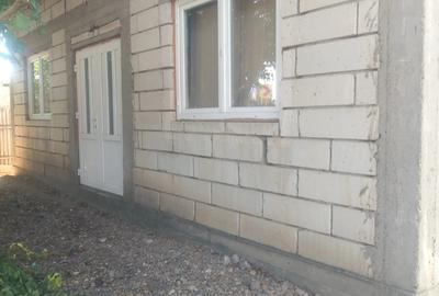 Casă cu 4 camere cu Teren 2000 Mp în Dor Mărunt - 1