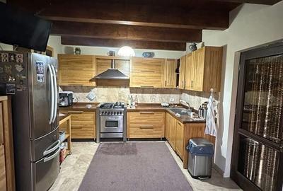 Casă cu 4 camere cu Teren 1700 Mp în Central - 9