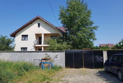 Proprietar vinde vila la serbanesti bacau - 4