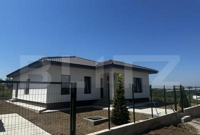 Casa plan parter, zona Narciselor 2 - 9