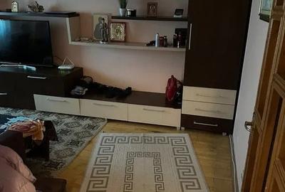 Apartament cu 2 camere, decomandat, etaj 1/4, zona Dacia - 4