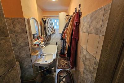 Apartament cu 2 camere nedecomandat, mobilat în Micro I - 8