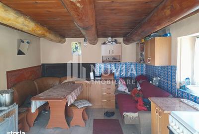 Casă cu 5 camere cu Teren 1035 Mp în Întregalde - 2