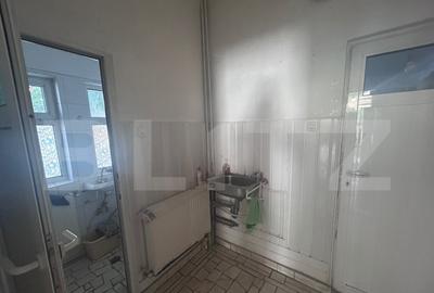 Spatiu comercial 50 mp, vitrina, stradal, zona centrala - 3