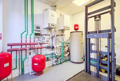 Spațiu comercial, de 650 mp, în Drumul Taberei - 42