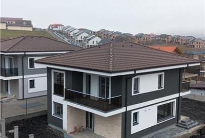 Casă cu 5 camere cu Teren 400 Mp în Chinteni - 1