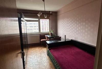 Apartament cu 3 camere semidecomandat în Centrul Civic - 2