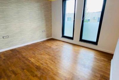 Casă cu 4 camere în Central - 8