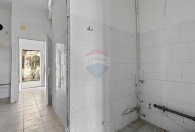 Spațiu comercial, de 100 mp, în P-ța Gării - 5