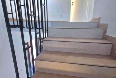 Casă cu 4 camere cu Teren 440 Mp în Miroslava - 1