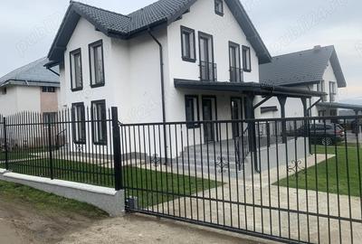 Casă cu 5 camere cu Teren 400 Mp în Valea Adâncă - 1
