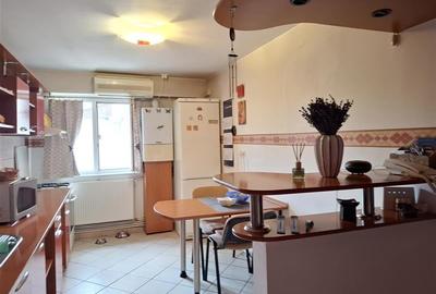 Apartament 3 camere, mobilat si utilat, 2 balcoane, CT Apartament 3 camere, mobilat si utilat, 2 balcoane, CT - 4
