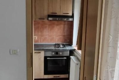 Proprietar închiriez garsoniera zona Badea Cartan - 4