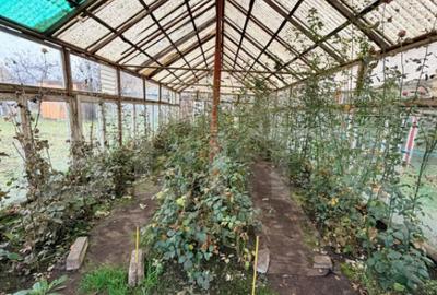 Casa de vanzare proprietate generoasa 2.285 m2 teren - 5