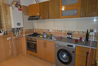 Apartament cu 2 camere decomandat în Trivale - 3