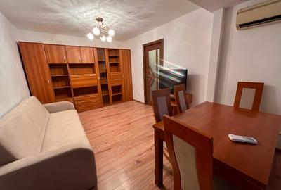 Casa 4 camere, curte 300 mp si locuri de parcare