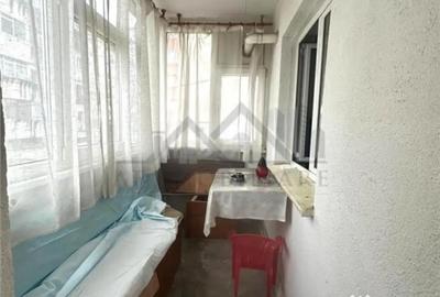 Apartament cu 4 camere decomandat în Nicolina - 3